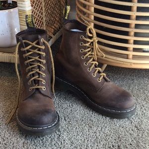 Dr Martens 1460 Wildhorse Boots with White Stitching 7